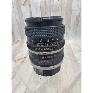 Chinar MC/ 1:2.8/ f=28/ Ø52/ Lens